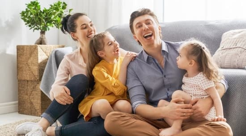 Ảnh Gia Đình – Lưu Giữ Yêu Thương Qua Từng Khung Hình